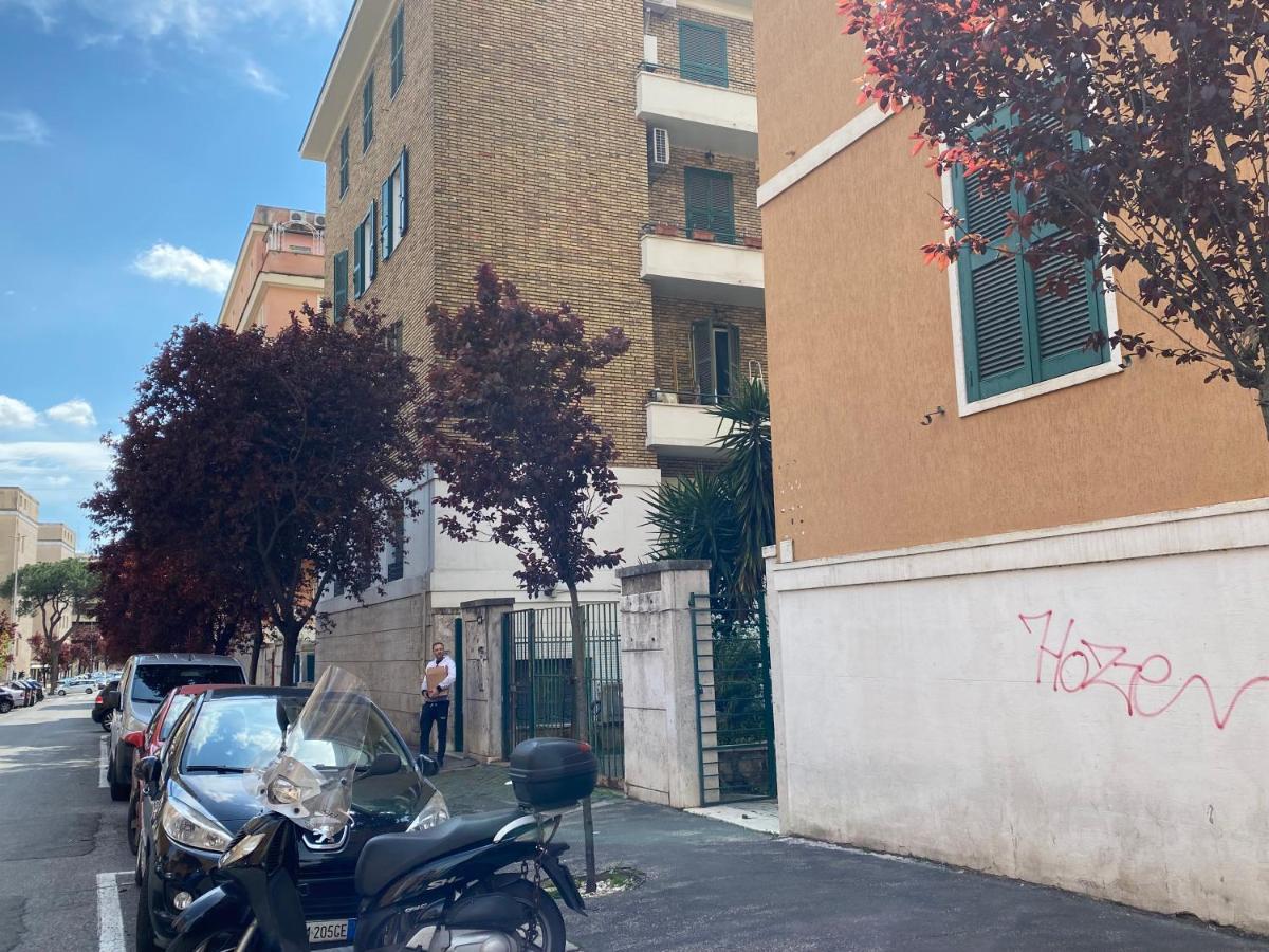 Hemingway Apartment At Vatican Roma Exterior foto